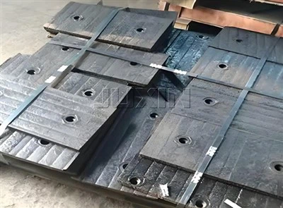 Aké sú montážne nástroje potrebné pre opotrebovacie dosky dopravníka?